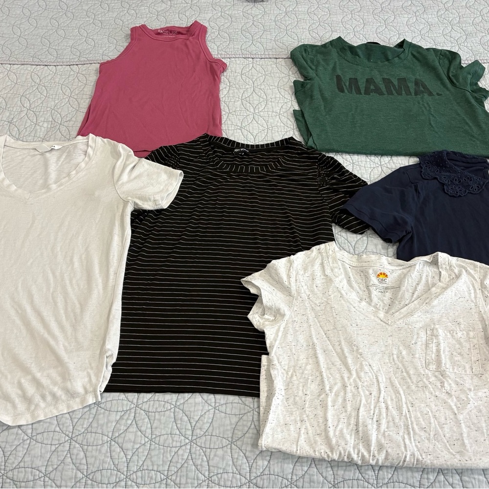 LOTS 6 pieces Women’s T SHIRTS TOPS